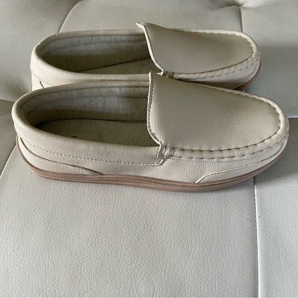 MY SLIPPERS Womens Moccasin Beige size 8 wide these are new - Picture 3 of 10